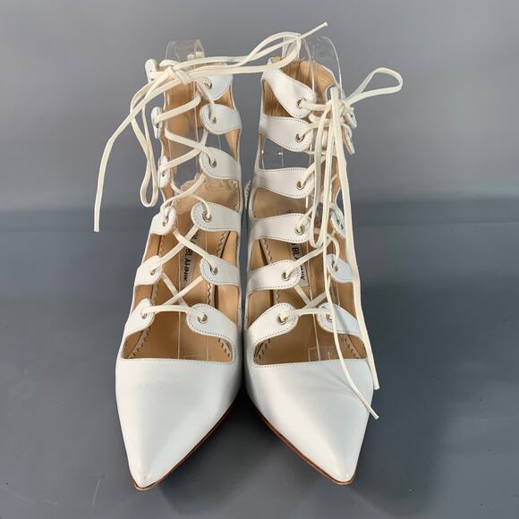MANOLO BLAHNIK Size 6.5 White Leather Laced Pumps - Picture 4 of 7